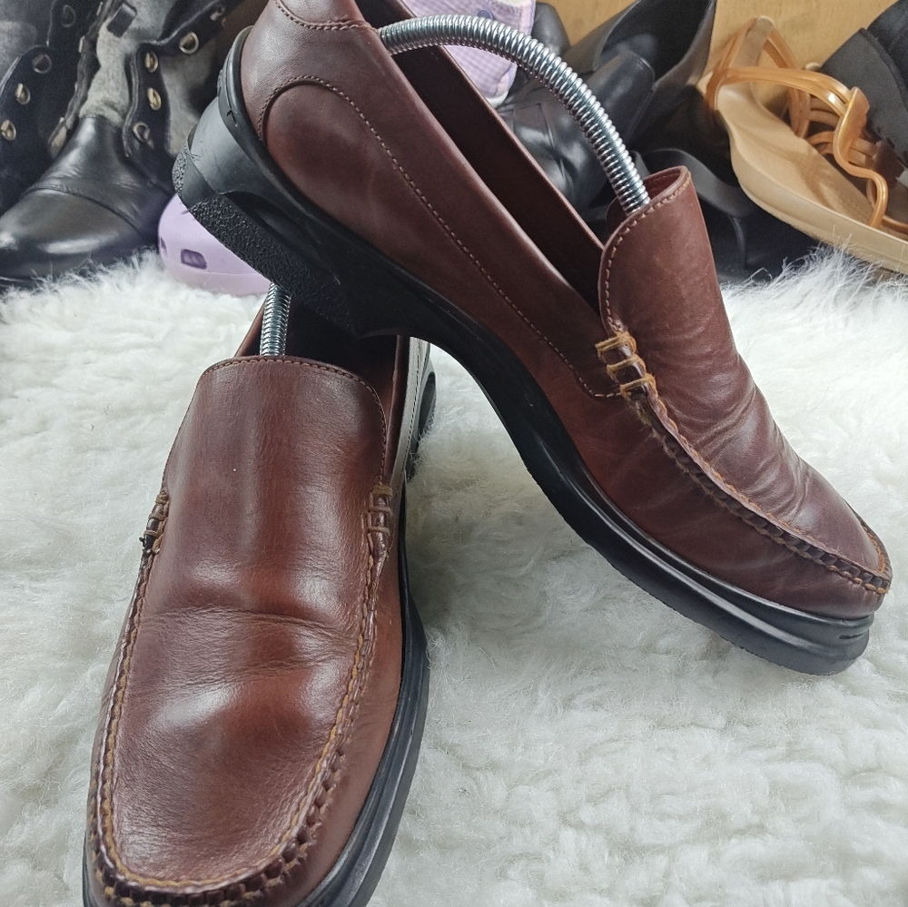 Cole Haan Country Brown Leather Loafers – Men’s  Dress Shoes Size 10.5W - Picture 3 of 13